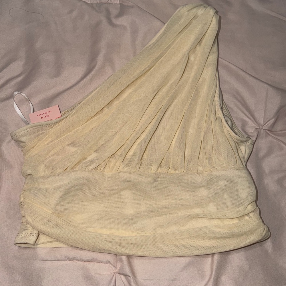 SHEIN Cream One-Shoulder Top